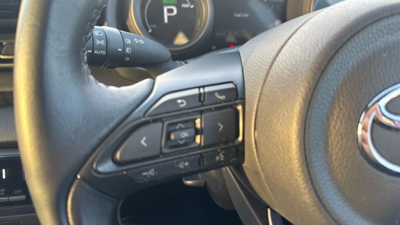 Toyota Yaris 1.5 Hybrid Design 5dr CVT Hybrid Hatchback